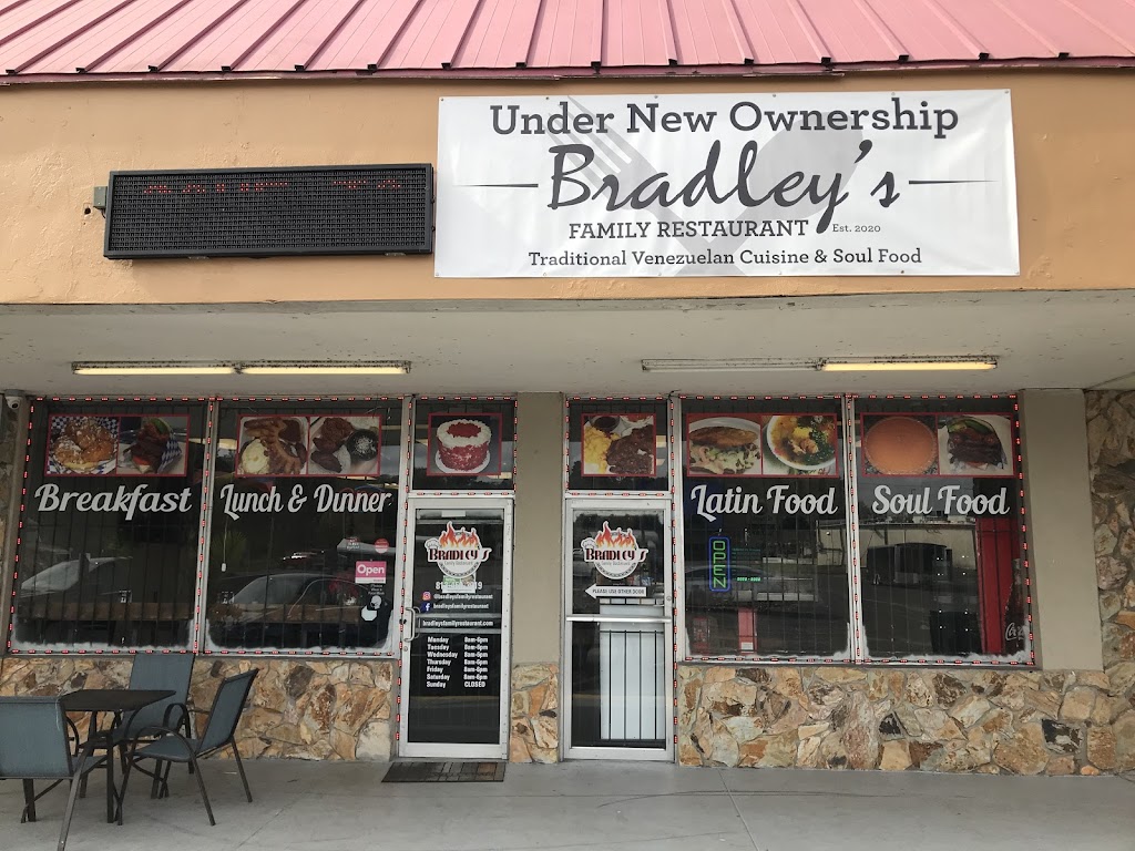 Bradleys Family Restaurant | 7613 Causeway Blvd, Tampa, FL 33619, USA | Phone: (813) 450-3019