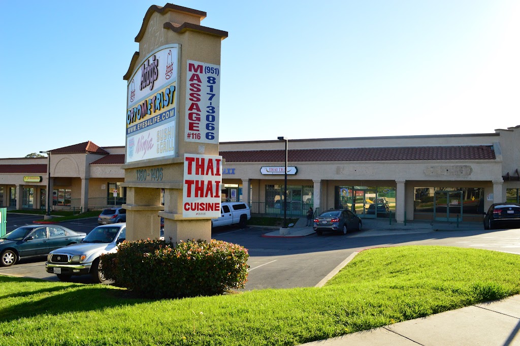 Thai Thai Cuisine | 1390 W 6th St Ste #132, Corona, CA 92882, USA | Phone: (951) 736-7979