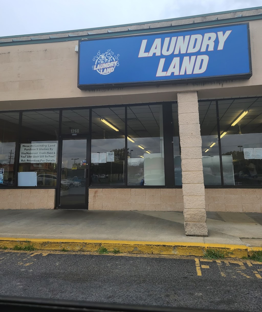 Smithfield Plaza Laundry Land Laundromat | 1258 Smithfield Plaza, Smithfield, VA 23430, USA | Phone: (434) 793-2011