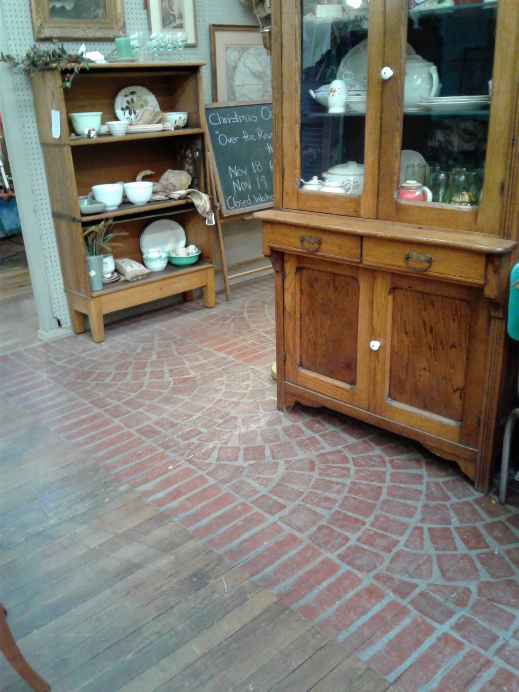Antiques in Old Town | 93 Main St NW, Lilburn, GA 30047, USA | Phone: (770) 279-1300