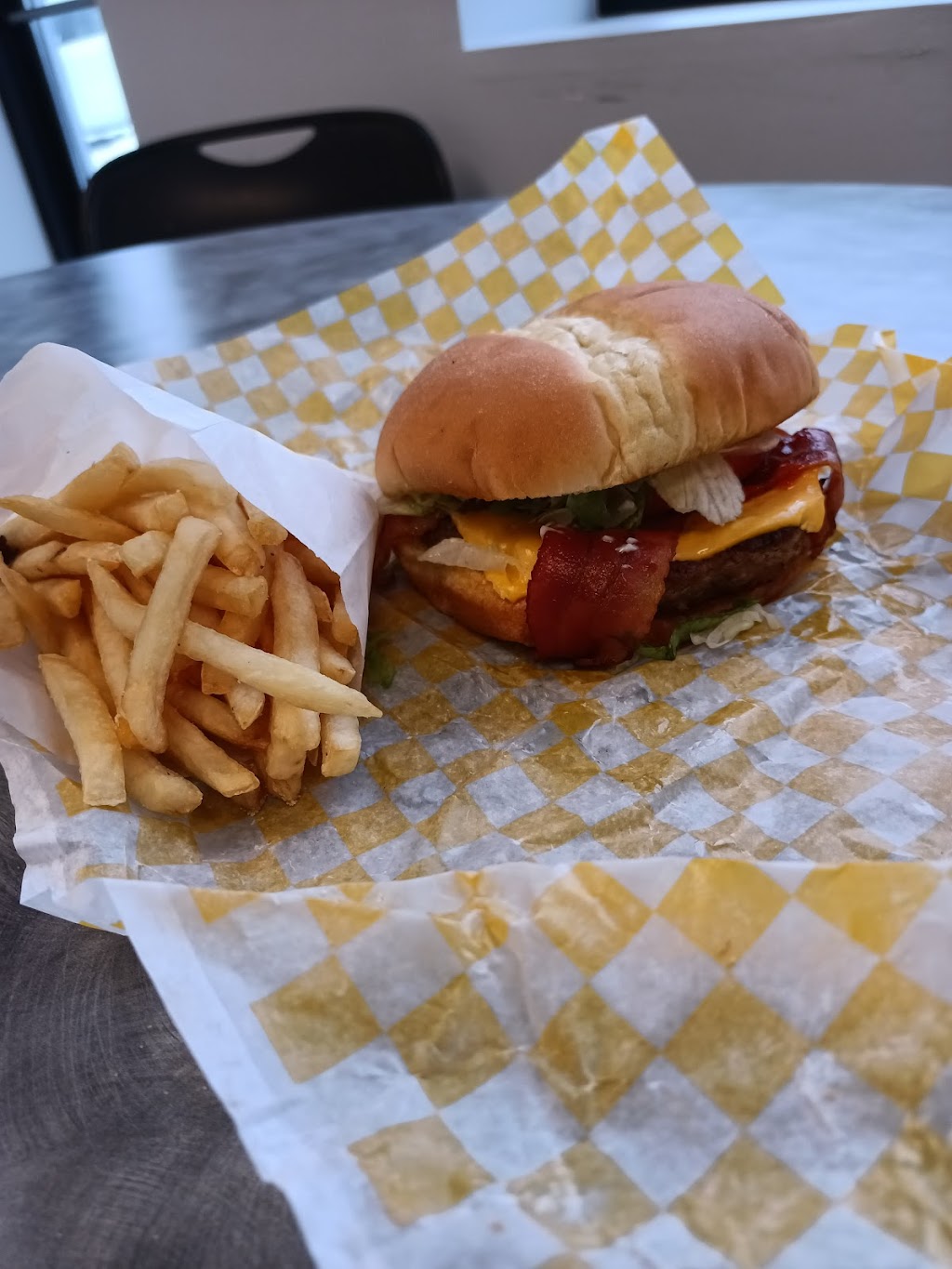 Burger Time | 1011 S Robert St, West St Paul, MN 55118, USA | Phone: (651) 450-4557