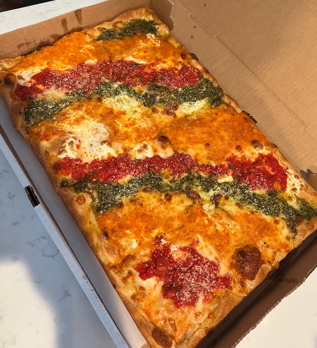 Lombardo’s of seaford pizzeria | 1700 Washington Ave, Seaford, NY 11783, USA | Phone: (516) 221-6995