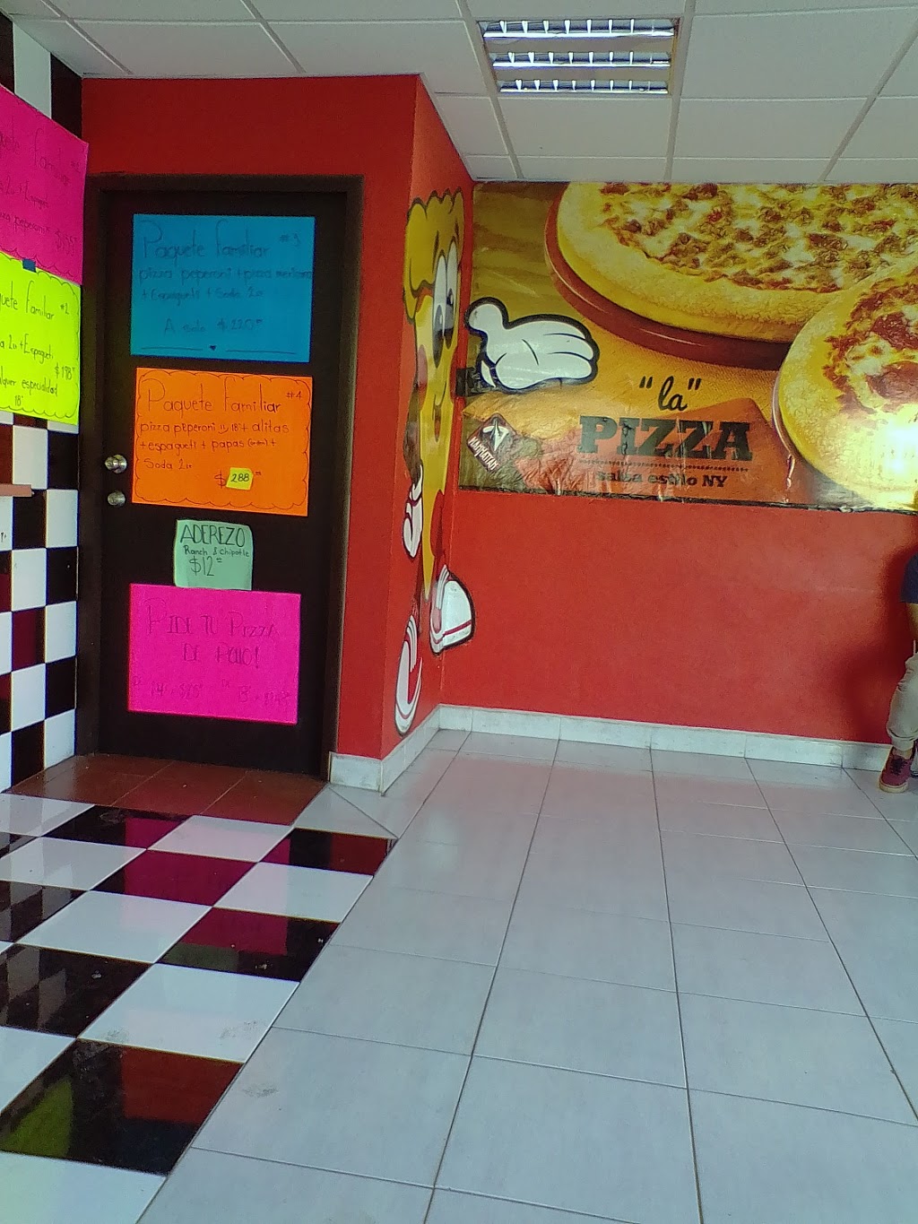 Manhattan Pizza | Natura Seccion Bosques, Tijuana, B.C., Mexico | Phone: 664 617 6541