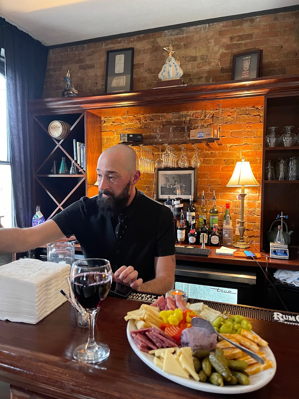 The Barrel Room on Canal | 129 North, 129 Canal St N, Canal Fulton, OH 44614, USA | Phone: (330) 408-7131