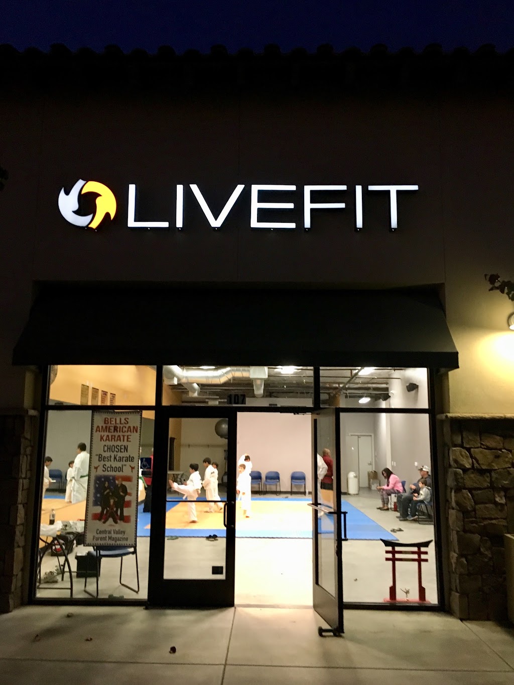 LiveFit | 2042 E Copper Ave #107, Fresno, CA 93730, USA | Phone: (559) 908-2700