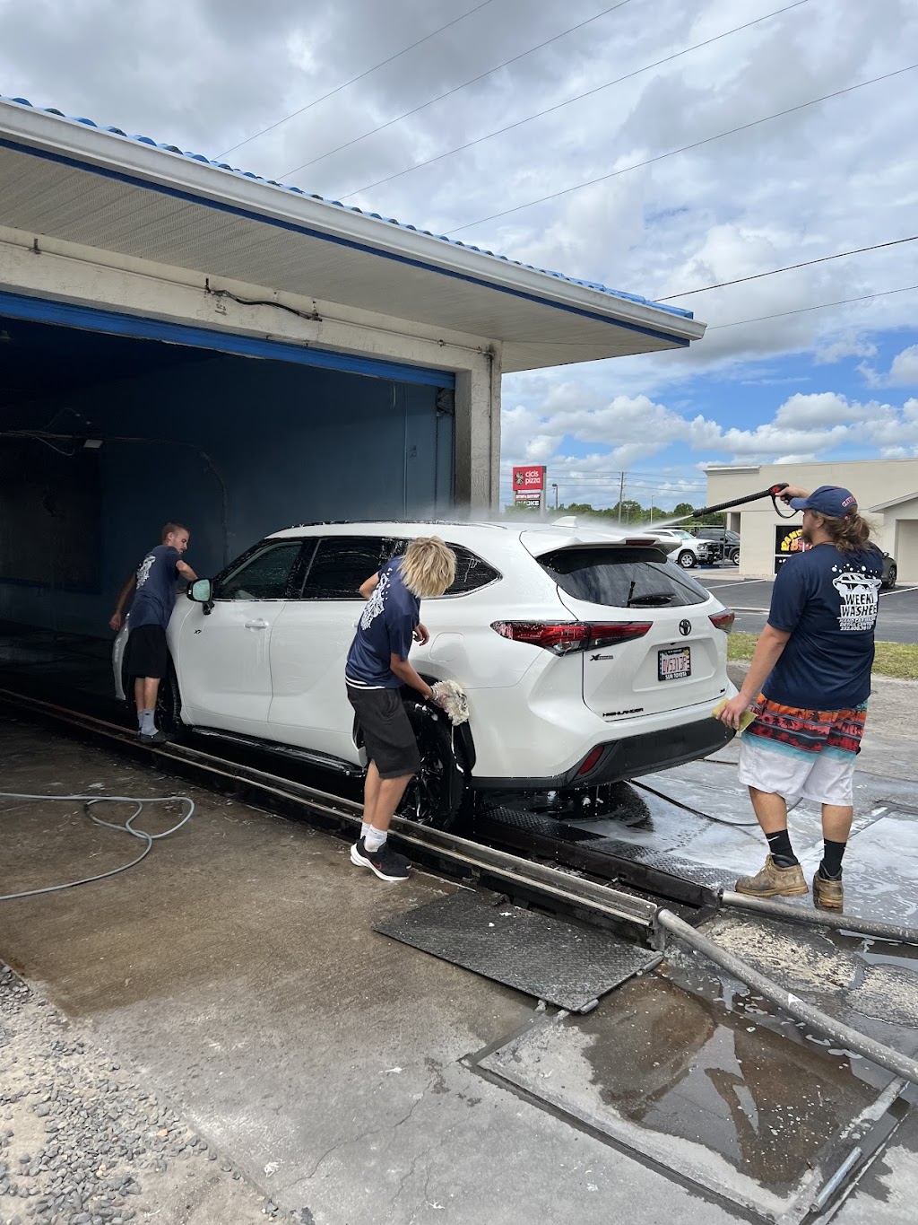 Weeki Washee Car Wash & Detail Center and Mobile Detail | 12125 Cortez Blvd, Brooksville, FL 34613, USA | Phone: (352) 600-7813