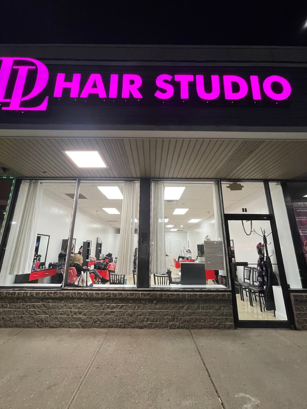D&L Hair Studio | 75 E Old Country Rd, Hicksville, NY 11801, USA | Phone: (516) 350-0201