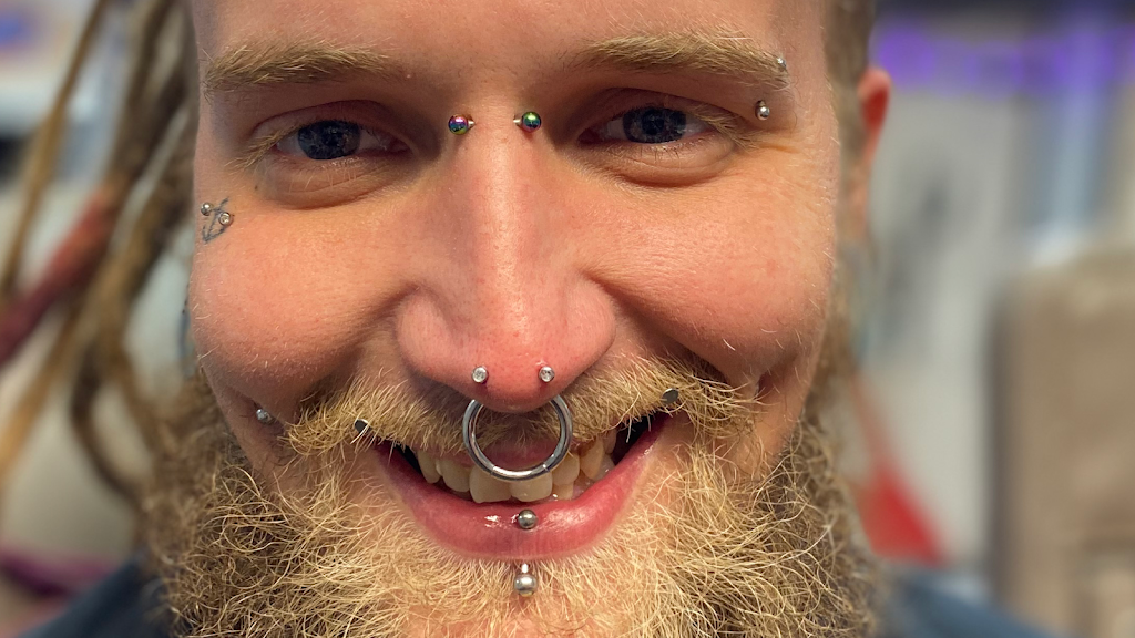 Two Gunz Piercings | 590 Concord Pkwy N, Concord, NC 28027, USA | Phone: (704) 425-2706