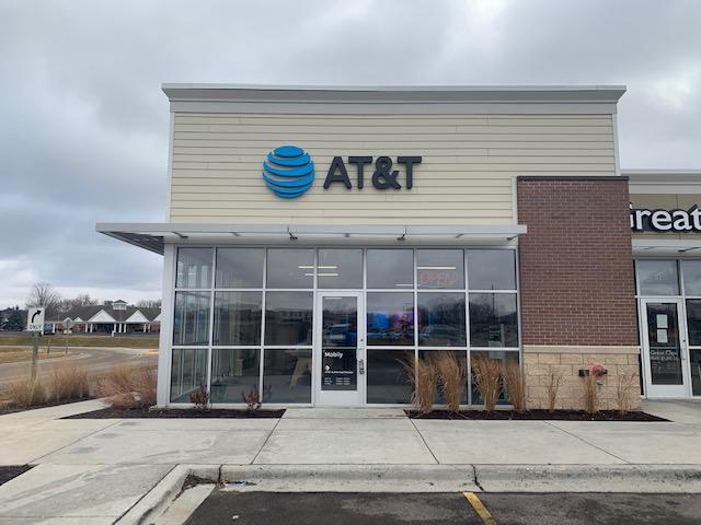 AT&T Store | 2420 WI-138 Ste 101, Stoughton, WI 53589, USA | Phone: (608) 205-6700