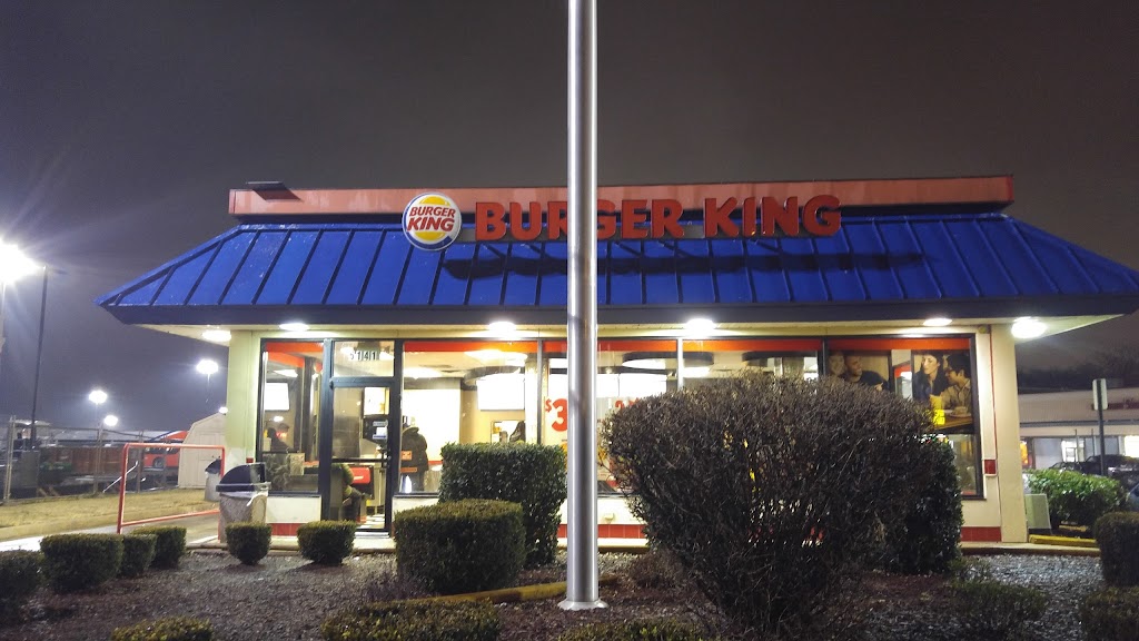 Burger King | 5141 Indian Head Hwy, Oxon Hill, MD 20745, USA | Phone: (301) 749-1400