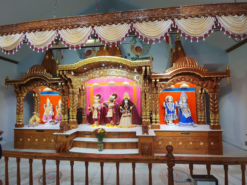 ISSO Shree Swaminarayan Temple | 1517 Joslyn Ave, Pontiac, MI 48340, USA | Phone: (248) 333-1972