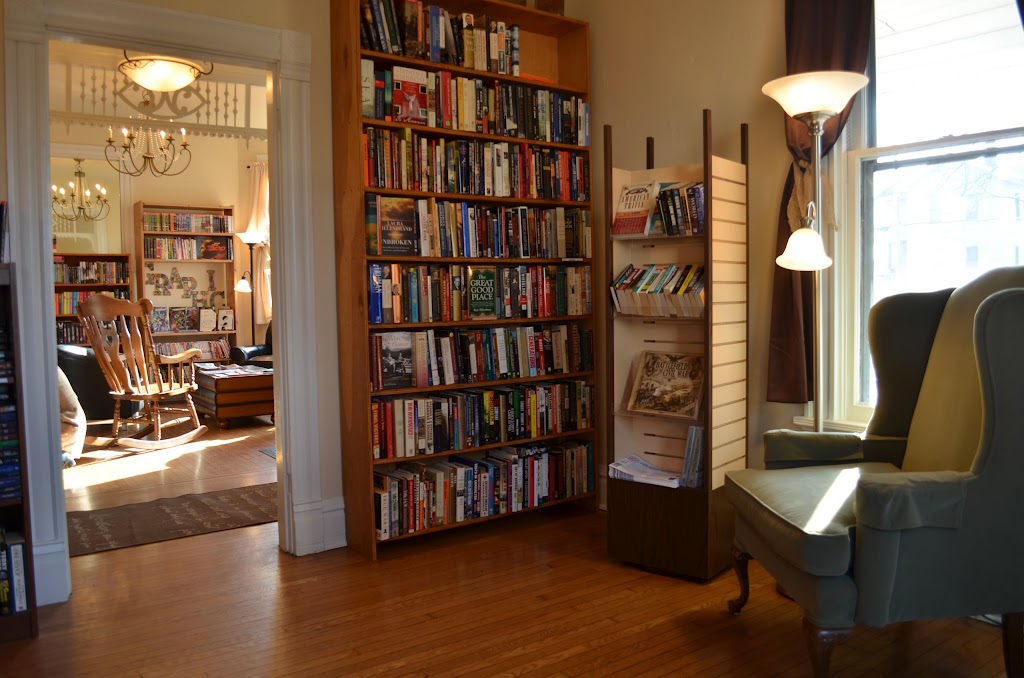 Afterwords Books | 441 E Vandalia St, Edwardsville, IL 62025, USA | Phone: (618) 655-0355