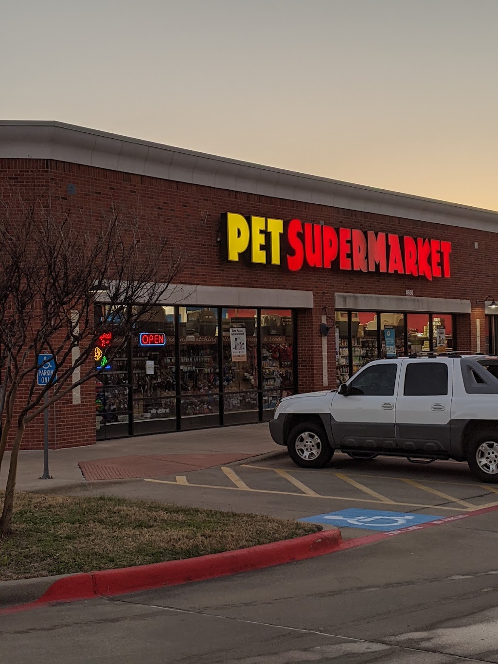 Pet Supermarket | 8850 N Tarrant Pkwy Ste 703-705, North Richland Hills, TX 76182, USA | Phone: (817) 605-9604