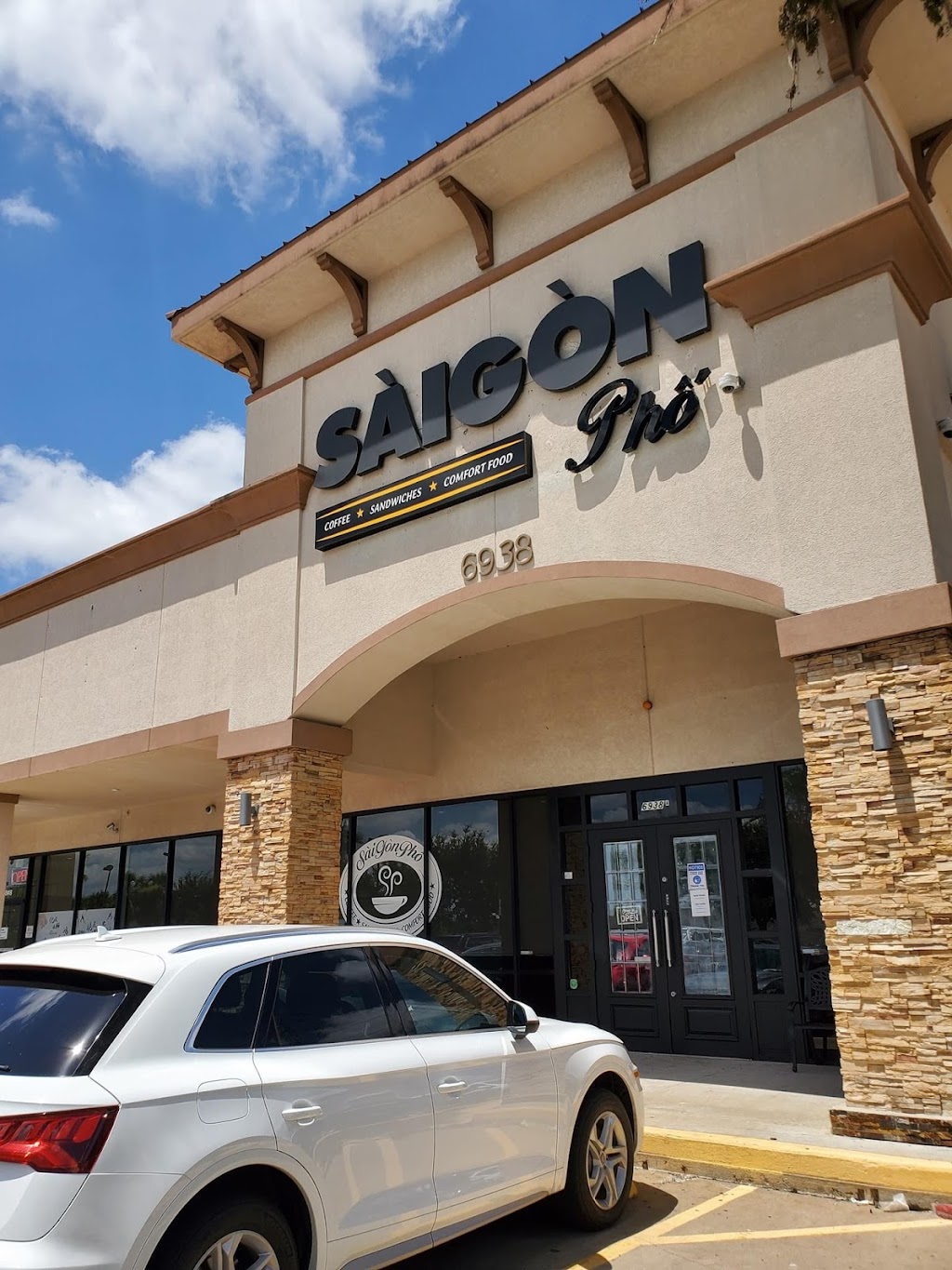 Saigon Pho | 6938 Wilcrest Dr STE A, Houston, TX 77072, USA | Phone: (281) 372-6636