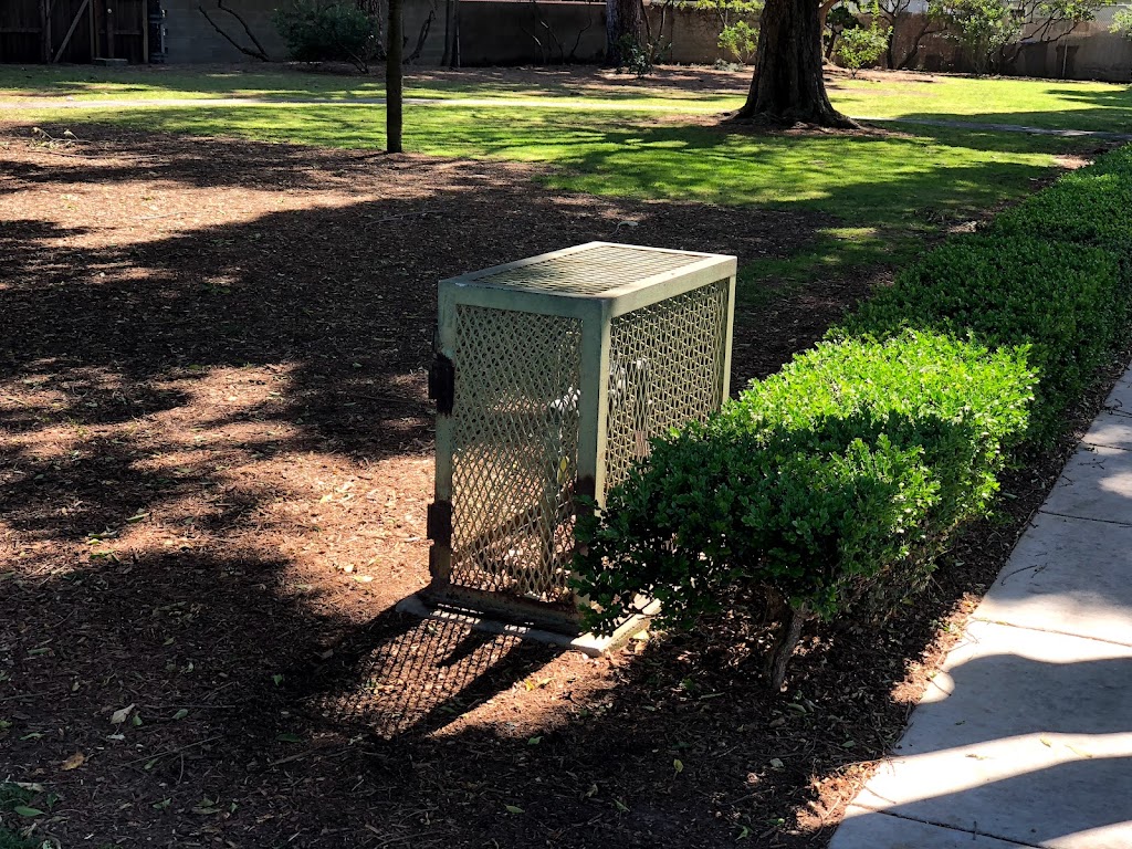 Ashland Park | 1650 Ashland Ave, Santa Monica, CA 90405, USA | Phone: (310) 458-8974