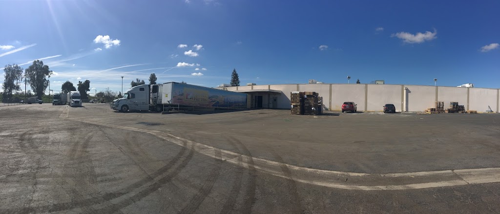 Foster Farms Warehouse | 194 W Poplar Ave, Porterville, CA 93257, USA | Phone: (559) 793-5501