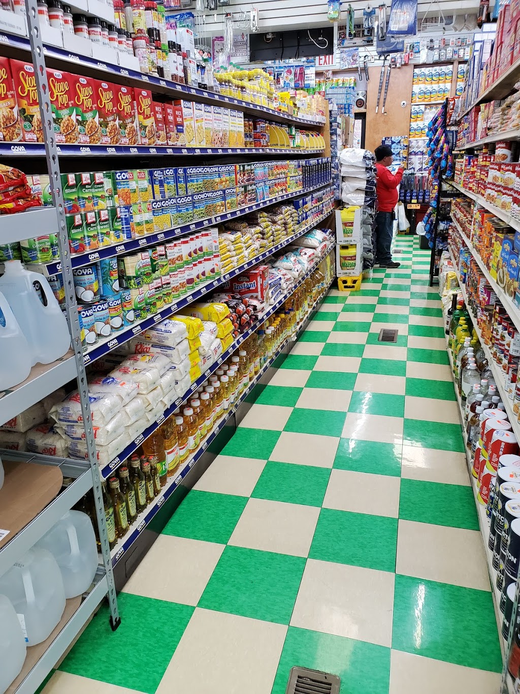 New Family Mini Market | 409 N 32nd St, Camden, NJ 08105, USA | Phone: (856) 963-6300