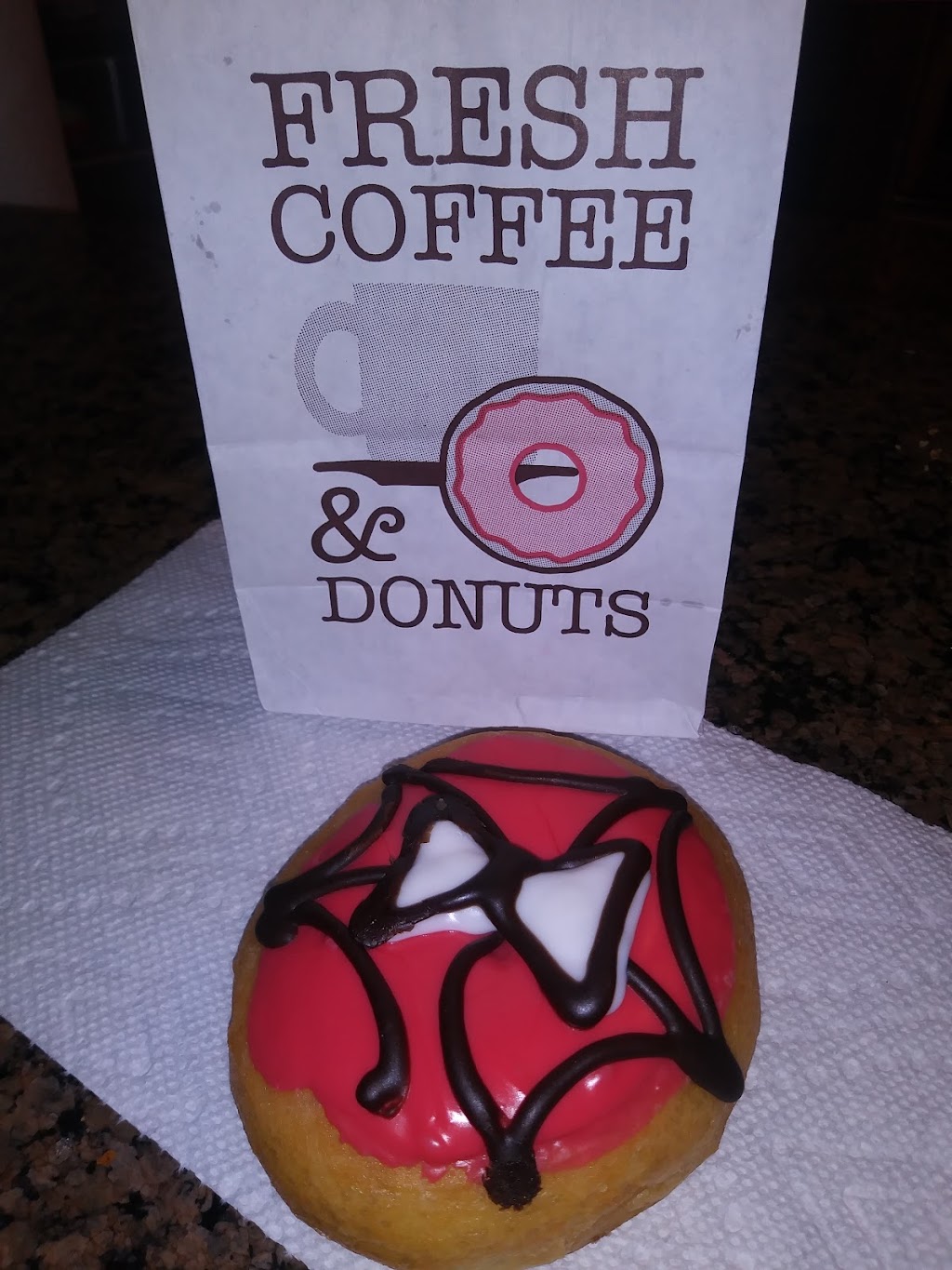 Colonial Park Donuts | 1071 Country Club Dr #109, Mansfield, TX 76063, USA | Phone: (817) 453-7475