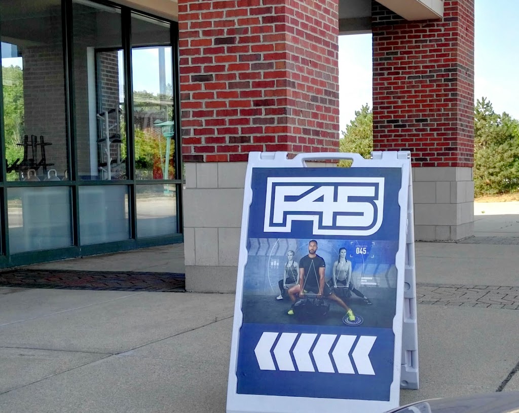 F45 Training Elk Grove Village | 960 Elk Grove Town Center, Elk Grove Village, IL 60007, USA | Phone: (847) 305-4115