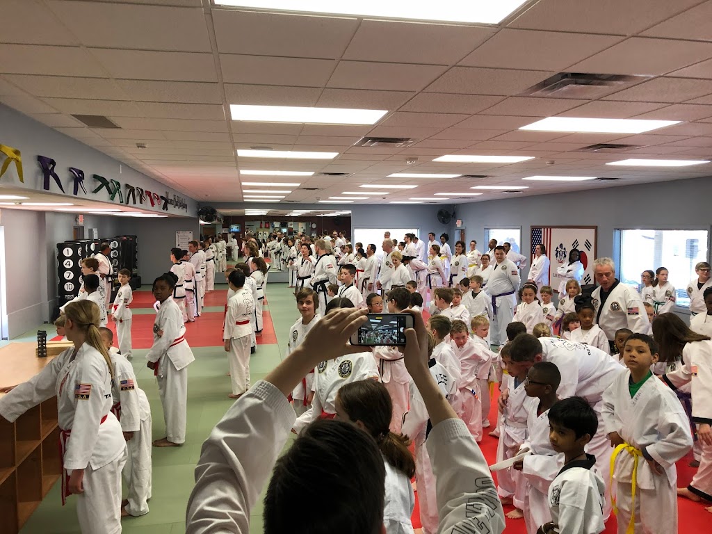 J.K. Lee Black Belt Academy - Fox Point | 6838 N Santa Monica Blvd, Fox Point, WI 53217, USA | Phone: (414) 540-9161