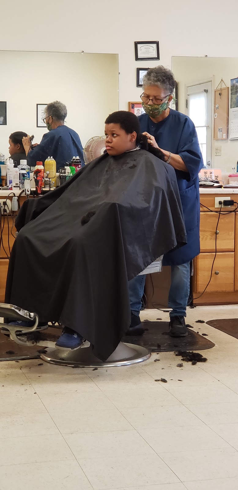 City Barber Shop in 1291 Ridge Rd, Roxboro, NC 27573, USA