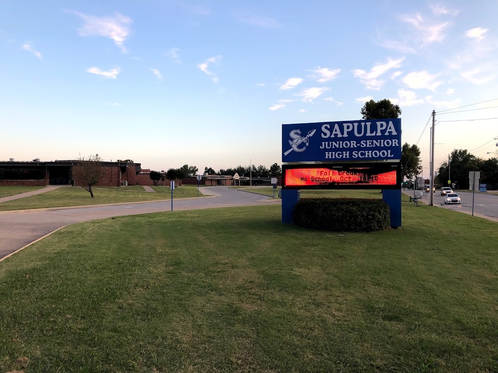 Sapulpa Junior High School | 7 S Mission St #7, Sapulpa, OK 74066, USA | Phone: (918) 224-6710