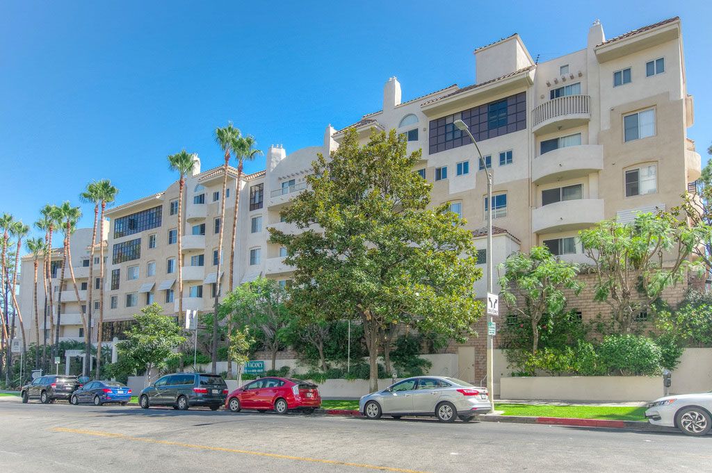 Villa Adobe Apartments | 404 Shatto Pl, Los Angeles, CA 90020, USA | Phone: (213) 480-4848