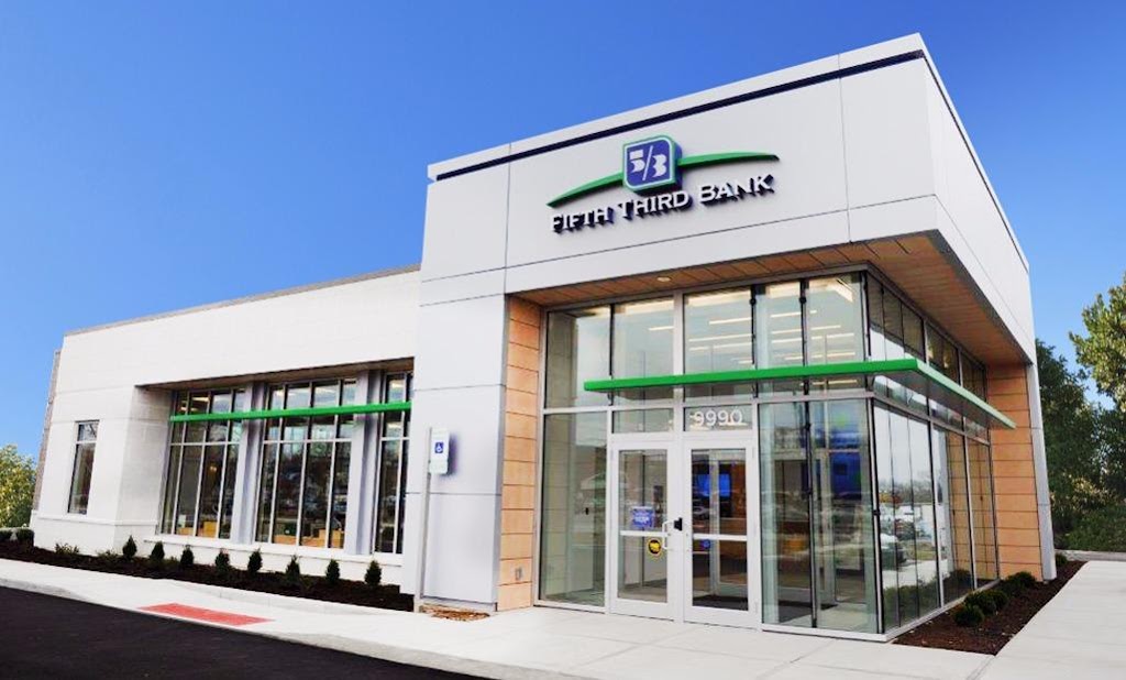 Fifth Third Bank & ATM | 353 W Garfield Rd, Aurora, OH 44202, USA | Phone: (330) 995-5333