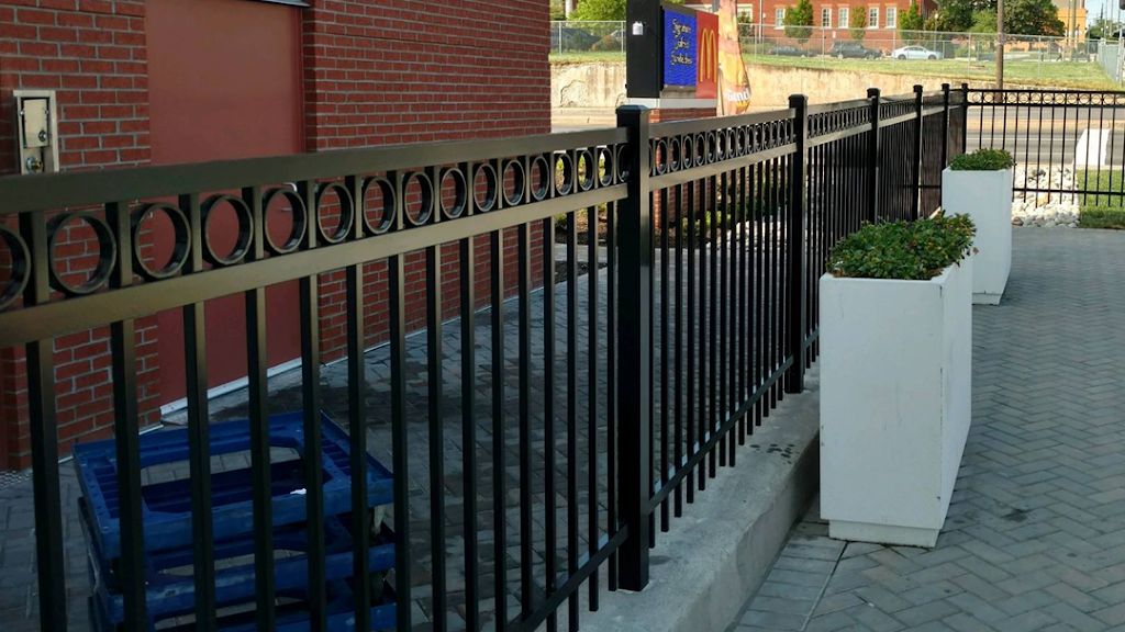 The Fence Company | 8421 Bethune Dr, Petersburg, VA 23805, USA | Phone: (804) 526-4242