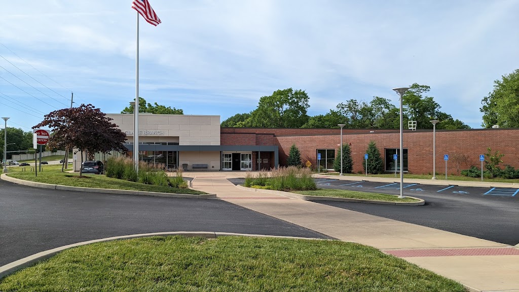 St. Louis County Library–Grand Glaize Branch | 1010 Meramec Station Road, Manchester, MO 63021, USA | Phone: (314) 994-3300