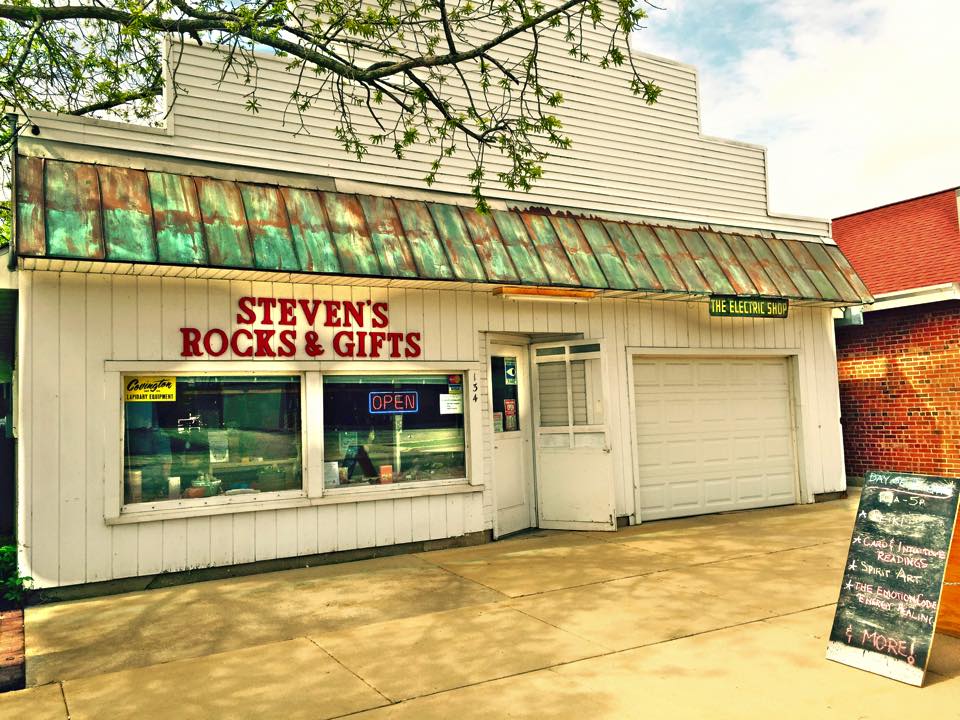 Stevens Rocks & Gifts | 134 E Main St, Marshall, WI 53559, USA | Phone: (608) 655-1011