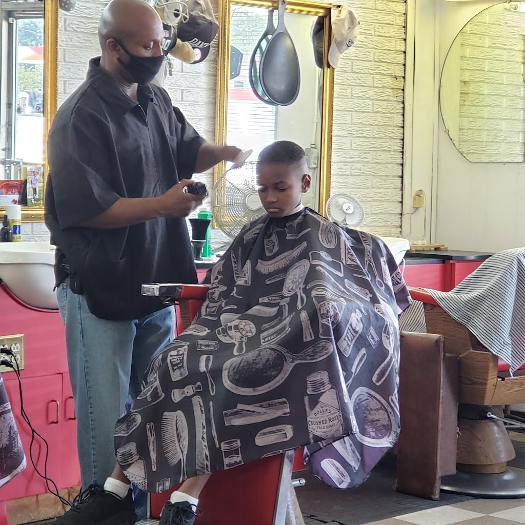 Esquire Barber Shop | 64 Colony Rd, Newport News, VA 23602 | Phone: (757) 875-7705