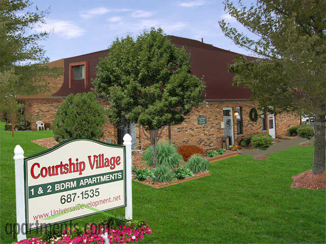 Courtship Village | 1503 Monmouth St, Lancaster, OH 43130, USA | Phone: (740) 687-1535