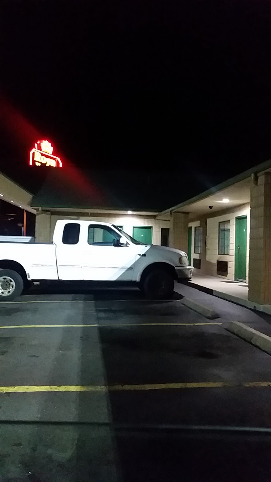 Royal Inn | 4030 Horn Lake Rd, Memphis, TN 38109, USA | Phone: (901) 785-4540