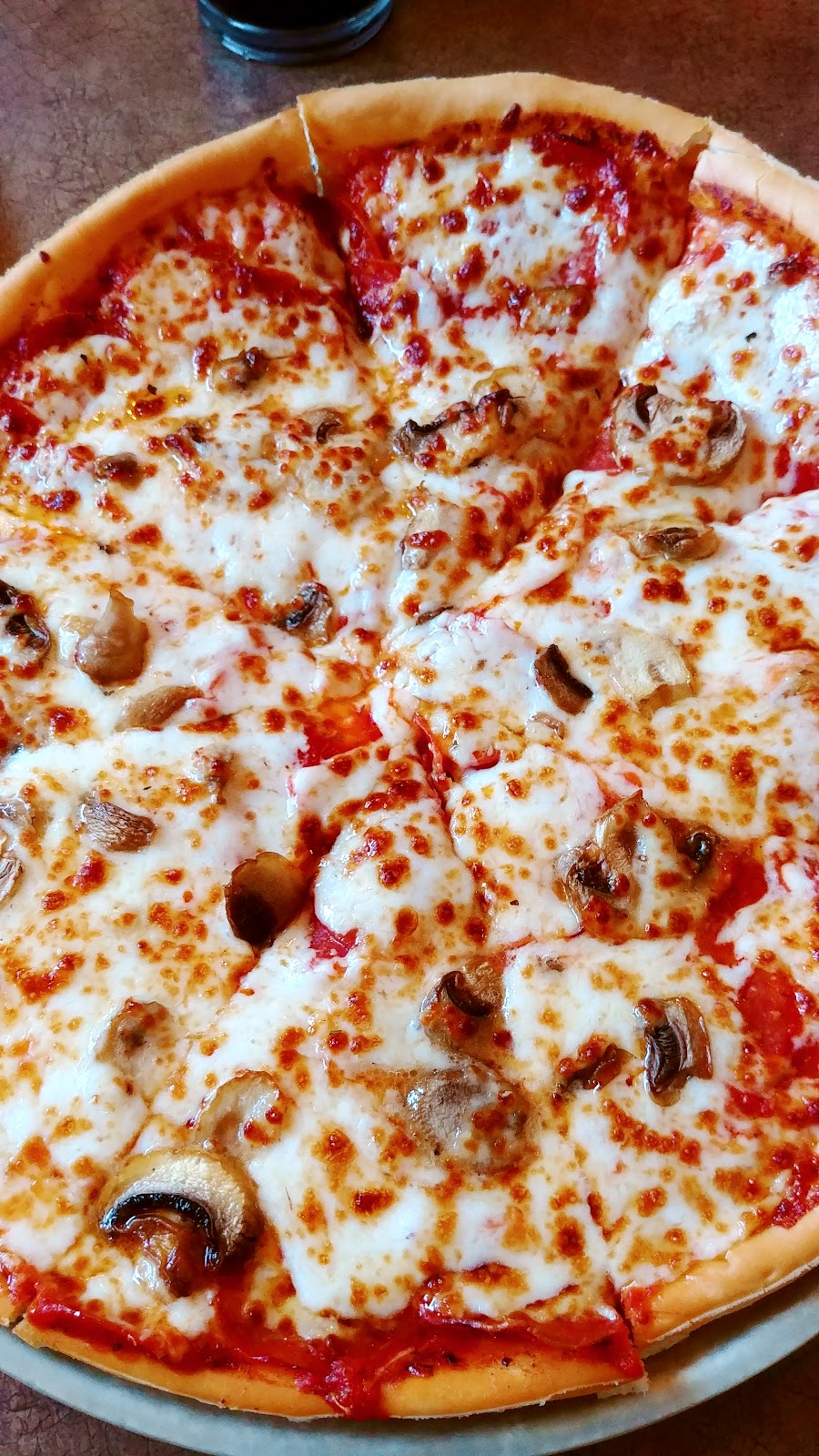 Gambinos Pizza | 339 S 1st St, Colwich, KS 67030, USA | Phone: (316) 796-1121