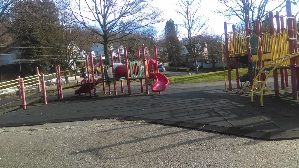 Chadwick Playground | 1501 Oberlin St, Pittsburgh, PA 15206, USA | Phone: (412) 255-2539