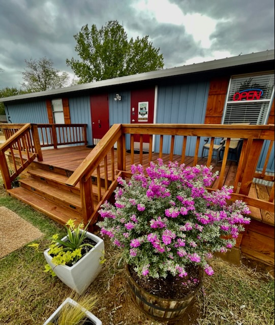 Newark RV Park, Texas | 156 Co Rd 4879, Newark, TX 76071, USA | Phone: (888) 895-4846