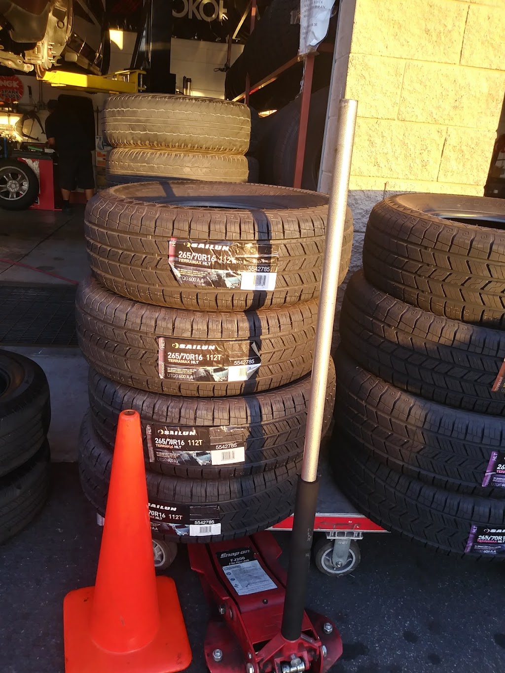 Front Line Tires | 10607 Imperial Hwy., Norwalk, CA 90650, USA | Phone: (562) 929-2900