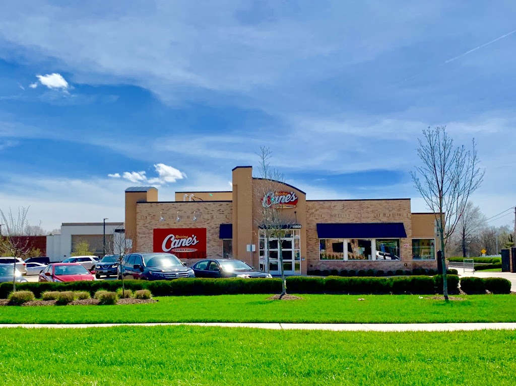 Raising Canes Chicken Fingers | 15698 Manchester Rd, Ellisville, MO 63011, USA | Phone: (636) 527-0903