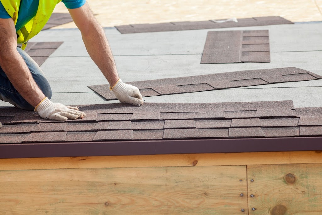 Combat Roofing | 2909 Lavita Ln, Farmers Branch, TX 75234, USA | Phone: (469) 677-7977