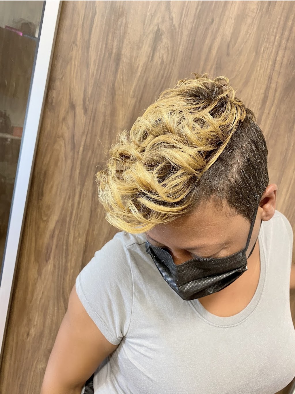 Terri Cole Salon | 1 W Pennsylvania Ave, Towson, MD 21204, USA | Phone: (410) 818-3160