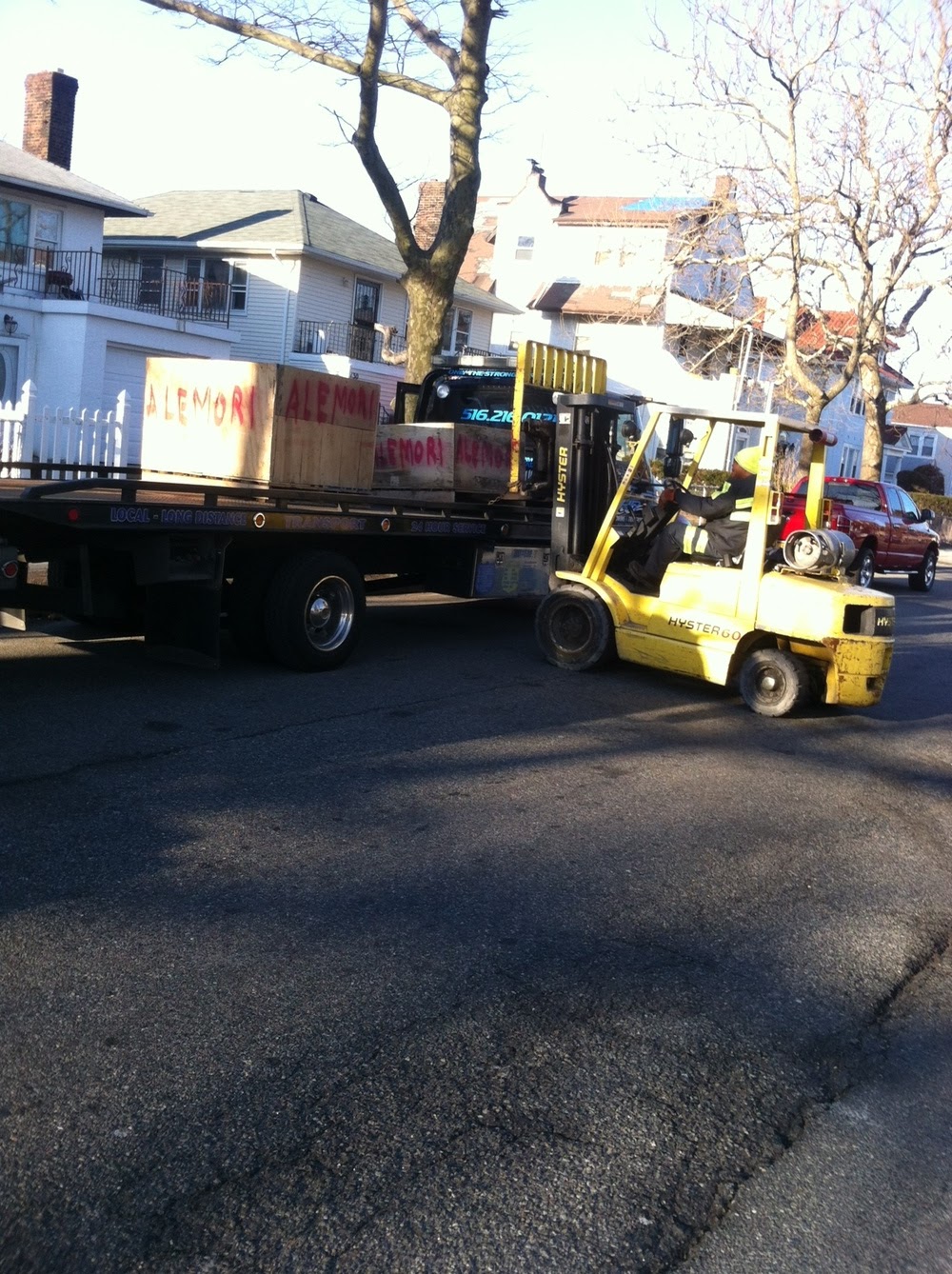 HR Towing & Auto Body | 9 Neil Ct, Oceanside, NY 11572, USA | Phone: (516) 216-0121