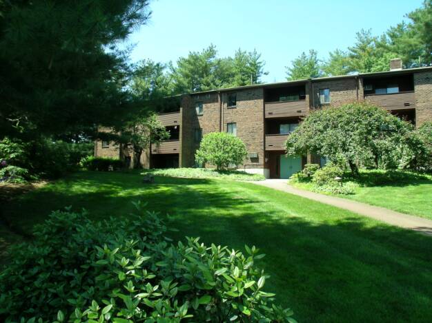 Assabet Gardens Apartments | 301 Great Rd, Acton, MA 01720, USA | Phone: (978) 761-3501