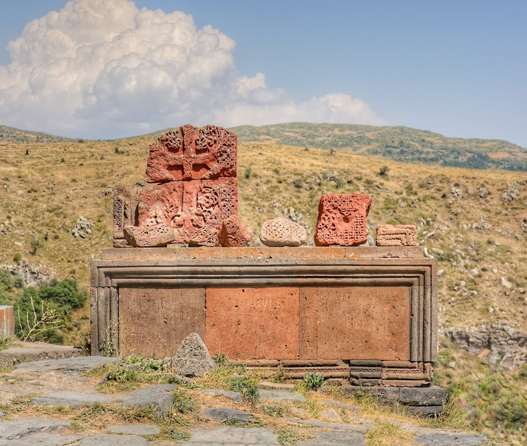 Vahramashen Church | 96QH+3CV, Amberd Road, Antarut, Armenia | Phone: 093 966059