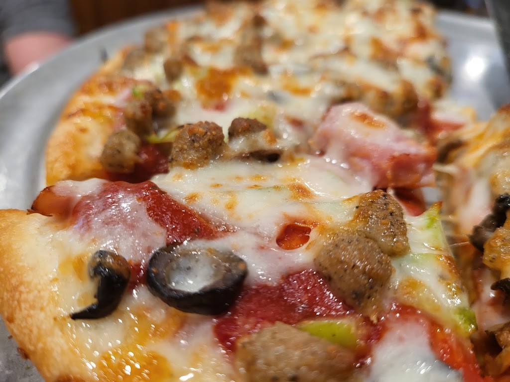 Hometown Pizza - Mt. Washington | 11155 KY-44, Mt Washington, KY 40047, USA | Phone: (502) 538-6633