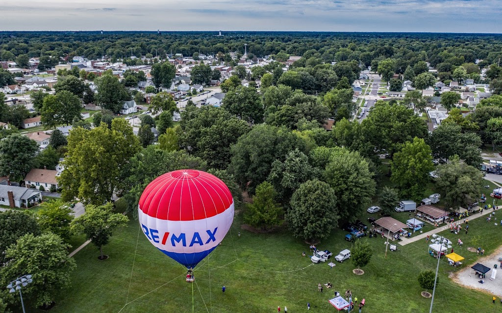 RE/MAX PREFERRED | 4 Emerald Terrace, Swansea, IL 62226, USA | Phone: (618) 236-2111