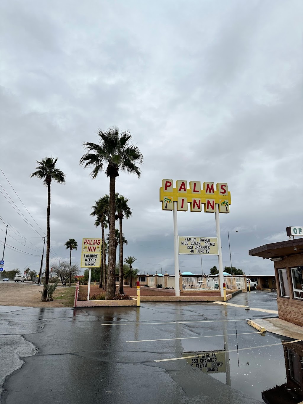 Palms Inn | 836 E Pima St, Gila Bend, AZ 85337, USA | Phone: (928) 683-2211