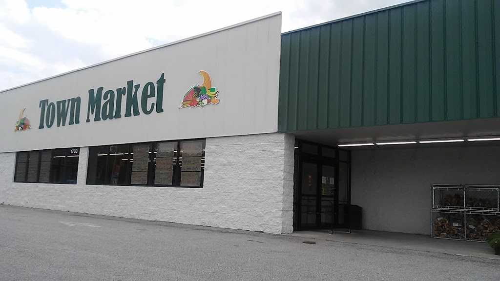 Town Market-Pine Level | 1700 US Hwy 70a E, Pine Level, NC 27568, USA | Phone: (919) 965-5271