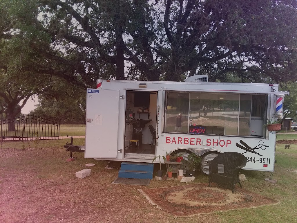 Hitched Barbershop | 16719 W Fitzhugh Rd, Dripping Springs, TX 78620, USA | Phone: (512) 844-9511