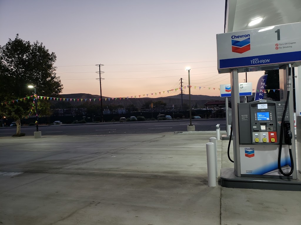 Chevron | 31515 Ridge Rte Rd, Castaic, CA 91384 | Phone: (661) 257-3523